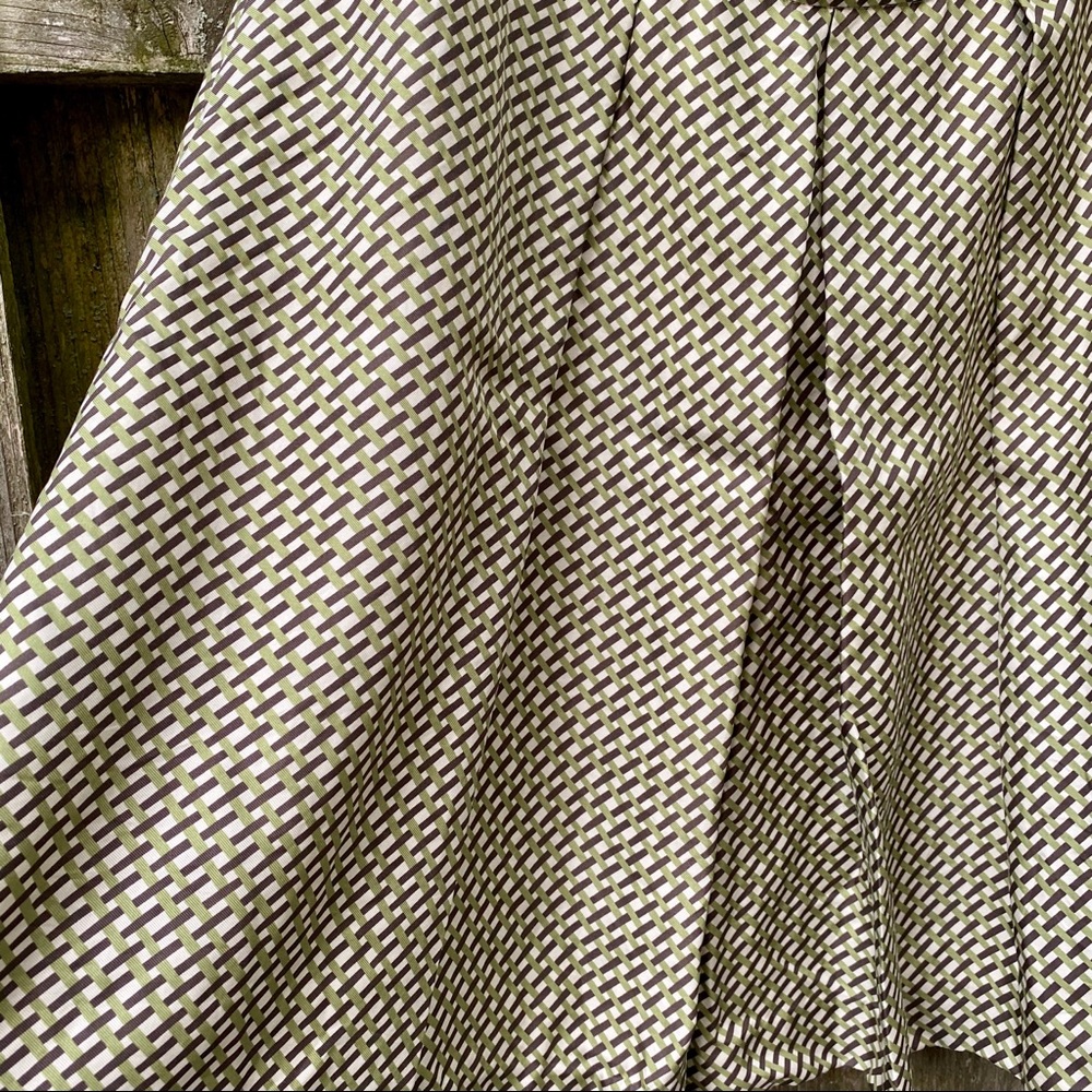 Green basket weave pattern print silk skirt - Picture 3 of 8